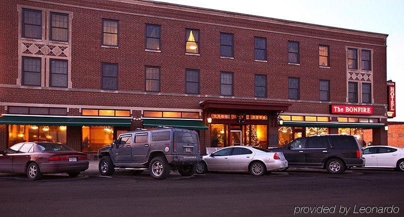 Arrow Hotel Broken Bow Exterior photo